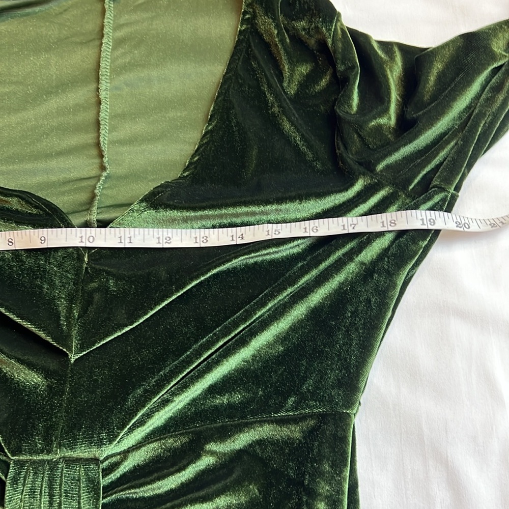 Elegant Green Velvet festival, Holliday Whimsygoth MIDI V Neck Dress SZ L - Picture 9 of 11